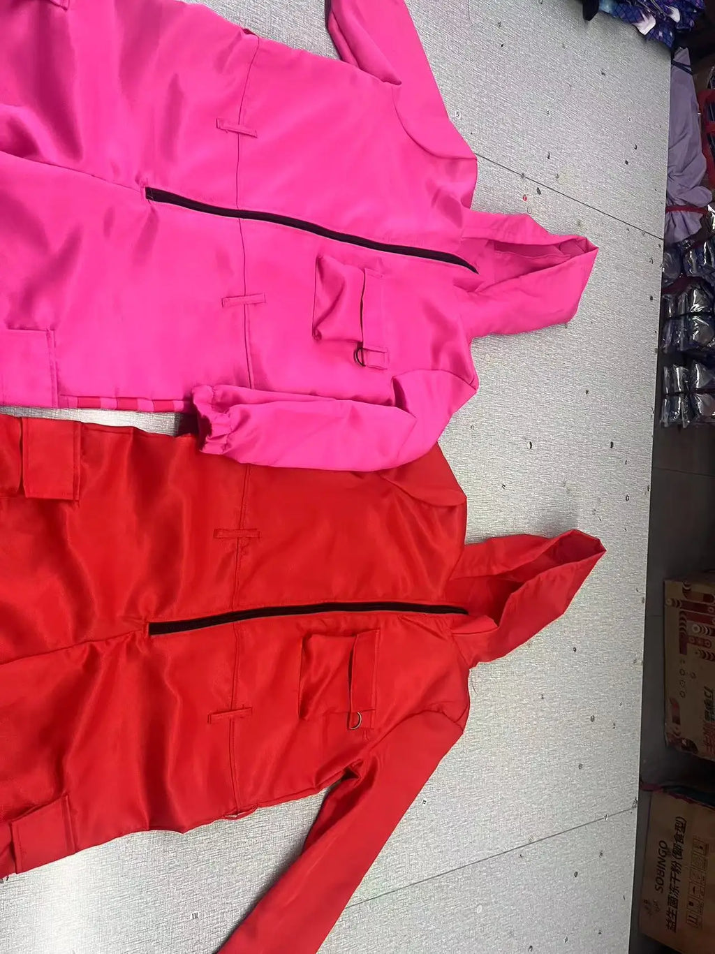 Calamari Game Guard Cosplay Costume Red Jumpsuit Outfit Adult KidsTeenagers Tracksuit Hooded Overall Belt Gloves Set Halloween