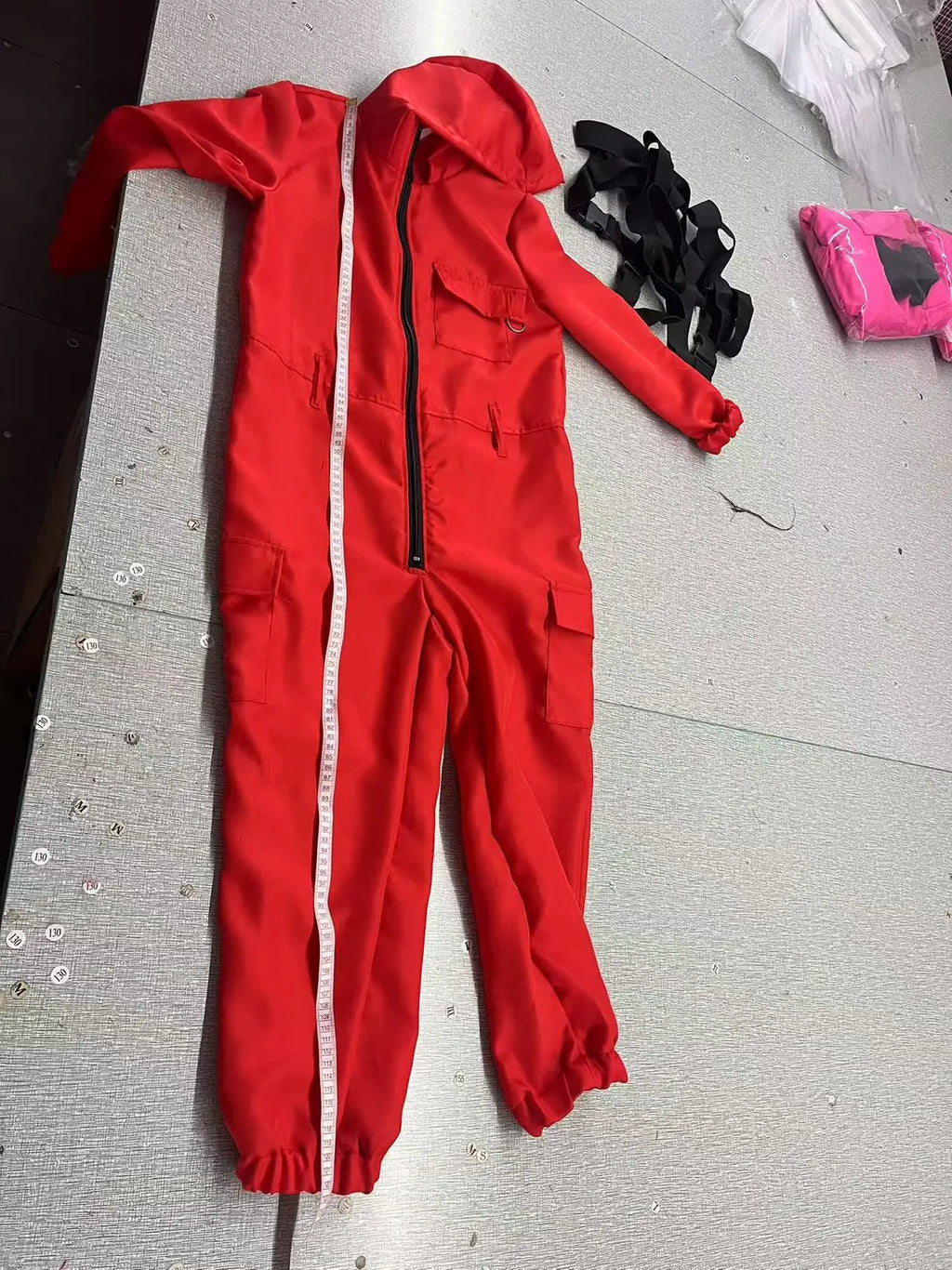 Calamari Game Guard Cosplay Costume Red Jumpsuit Outfit Adult KidsTeenagers Tracksuit Hooded Overall Belt Gloves Set Halloween