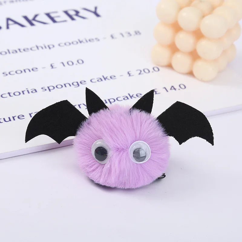 Halloween Plush Bat Hair Clip Plush Crocodile Clip Girl Children's Party Role Playing Decoration Gothic Gift Accessories